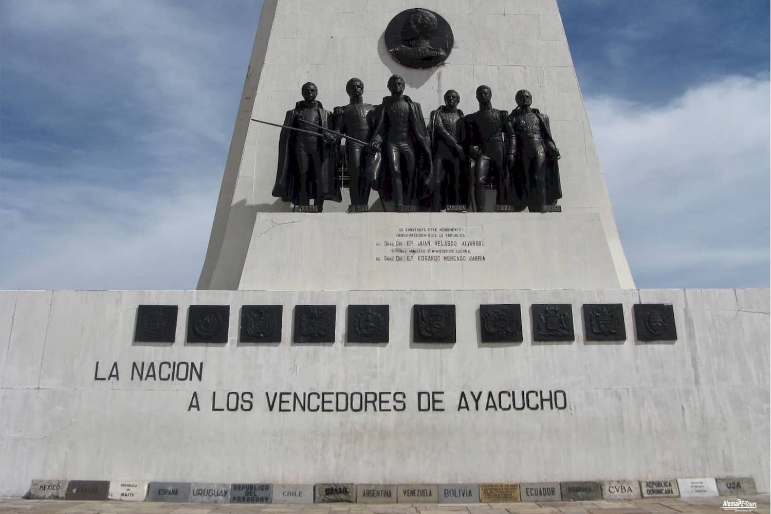 Ayacucho - Obelisco de la Pampa de la Quinua