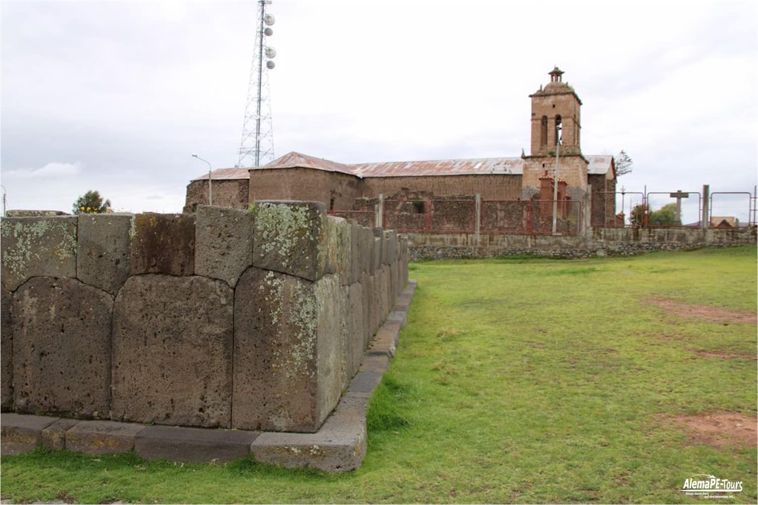 Puno - Inka Uyo - Templo de la Fertilidad