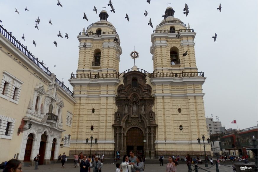 Lima - Monasterio San Francisco y Catacumbas