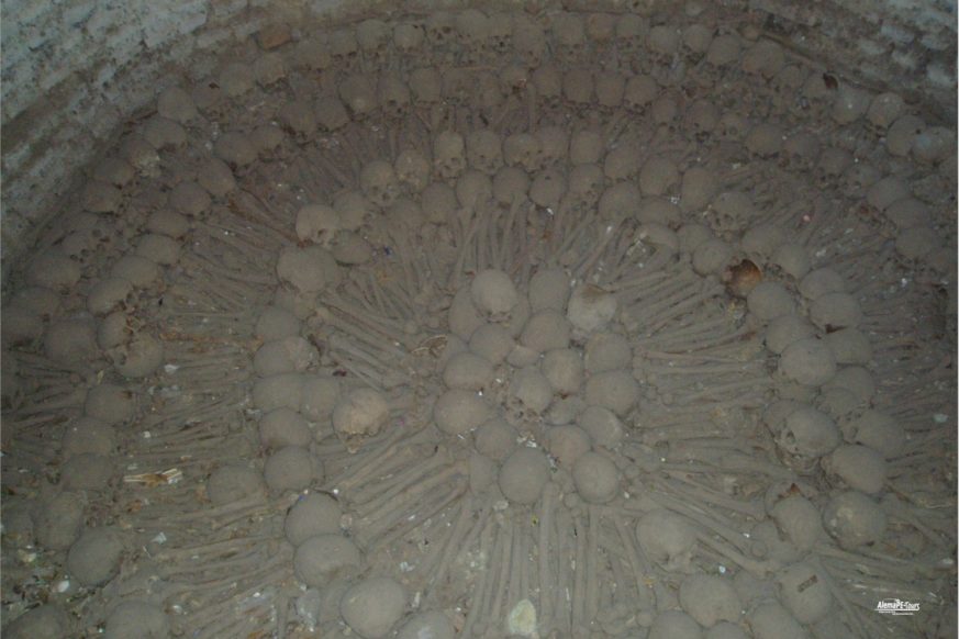 Lima - Monaterio San Francisco y Catacumbas