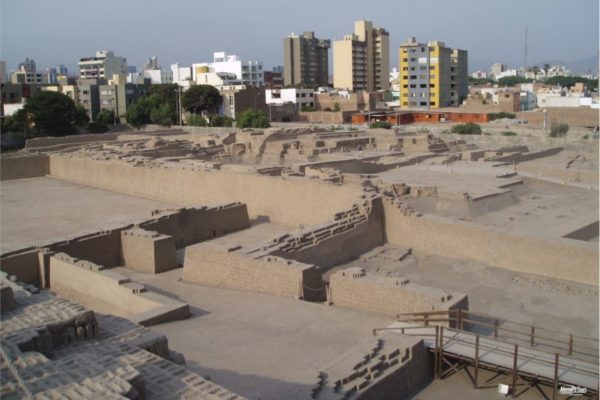 Lima - Miraflores - Huaca Puccllana