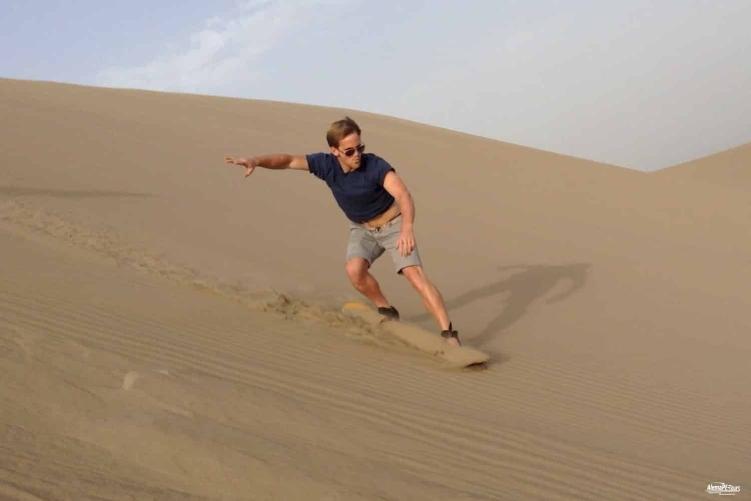 Oase Huacachina - Sandboarding
