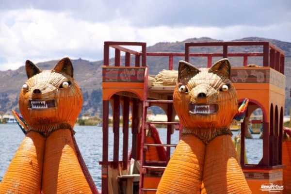 Puno - Lago Titicaca - Los islas flotantes de los Uros