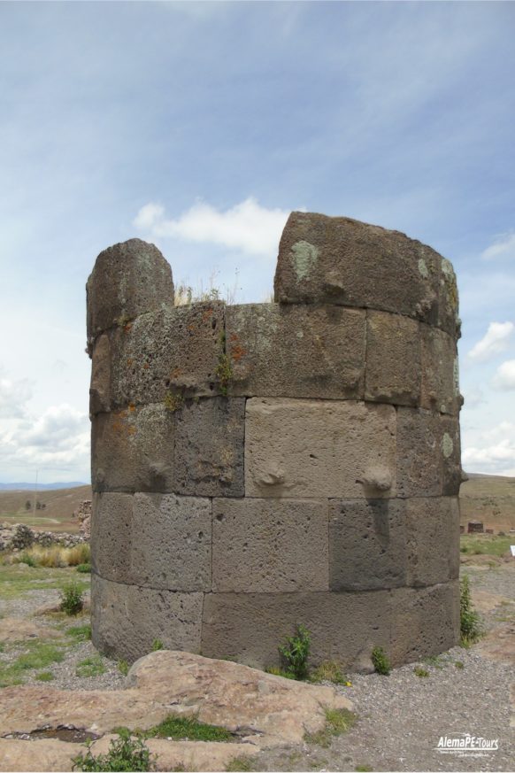 Puno - Sillustani - Las Chulpas