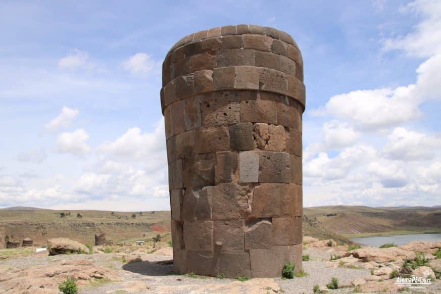 Puno - Sillustani - Las Chulpas
