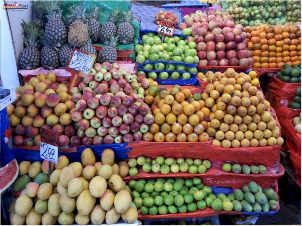 Experiencias auténticas 1 AlemaPE-Tours Food and Fruitmarket Minka