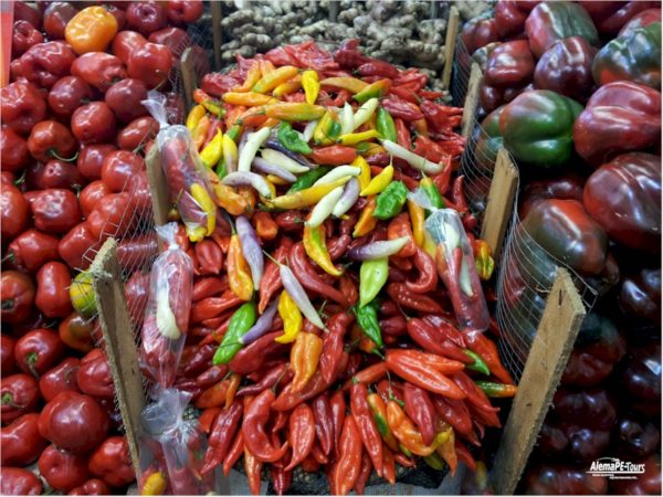 Experiencias auténticas 7 AlemaPE-Tours Food and Fruitmarket Minka