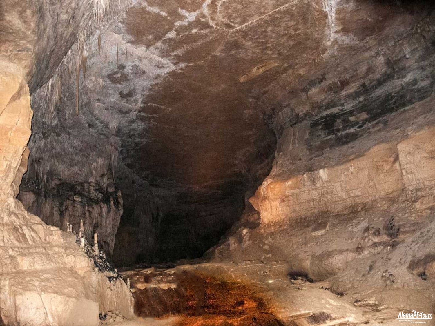 Chachapoyas - Cavernas Quiocta
