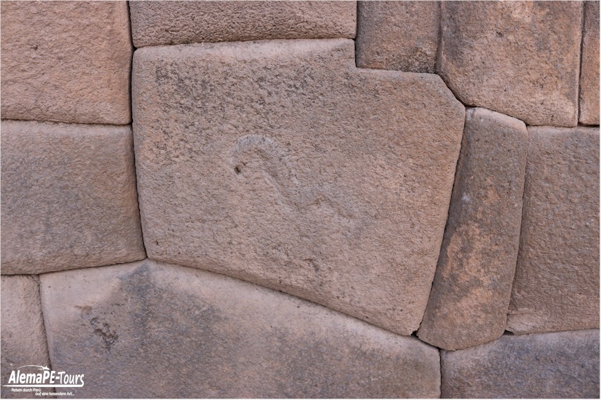 Ayacucho - Intihuatana