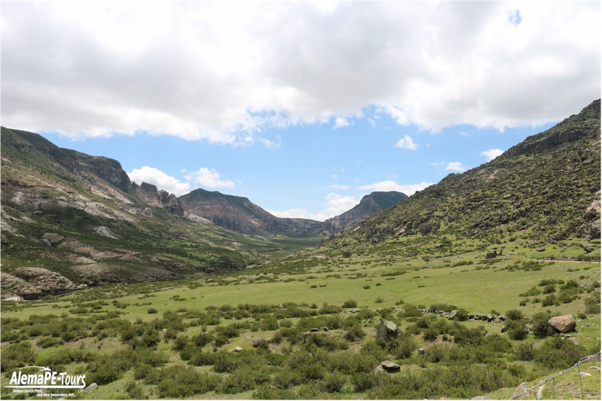 Pampachiri - Casas de los Pitufos