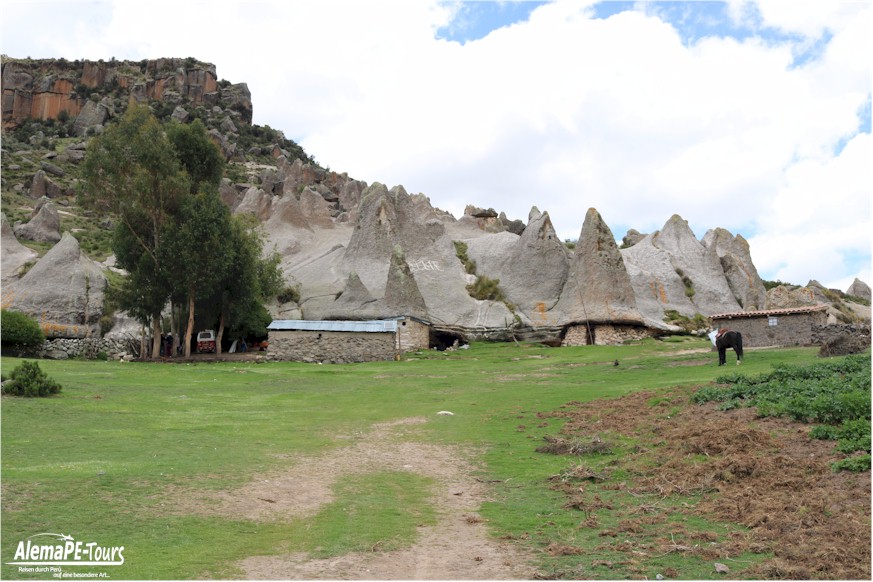 Pampachiri - Casas de los Pitufos